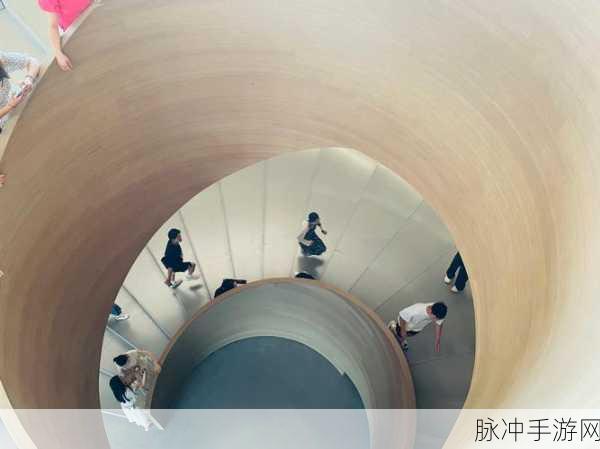 34大但人文艺术 15:当然可以!以下是基于“34大但人文艺术”的主题,扩展出的10个新