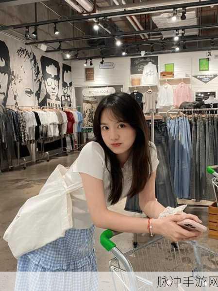 丰满的女同学2:1. 《校园生活中的友谊与成长:丰满女同学的故事