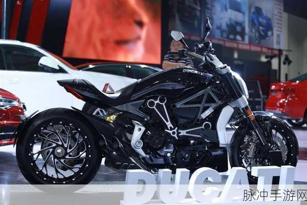路霸3D,冲撞赛车震撼登场,摩托狂飙尽享速度与激情