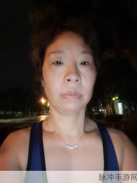 45岁大妈叫的那么好听:1. 45岁大妈的动人声音让你心醉神迷