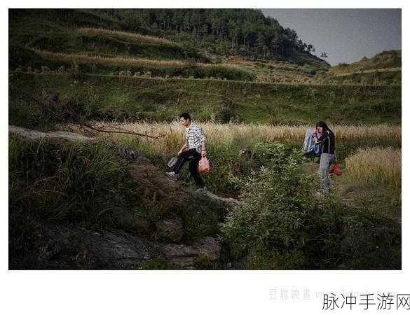 叔叔的成品店打工日记人物介绍:1. 《在叔叔的成品店,探索成长与梦想