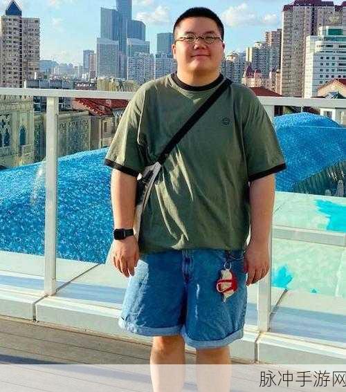 男人大坤:当然可以!以下是一些基于“男人大坤”的扩展
