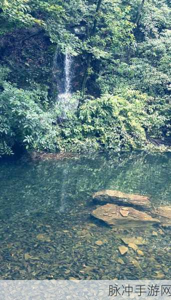 桃源洞口已是溪水百丽宫:1. 桃源洞口溪水潺潺,百丽宫景色如画