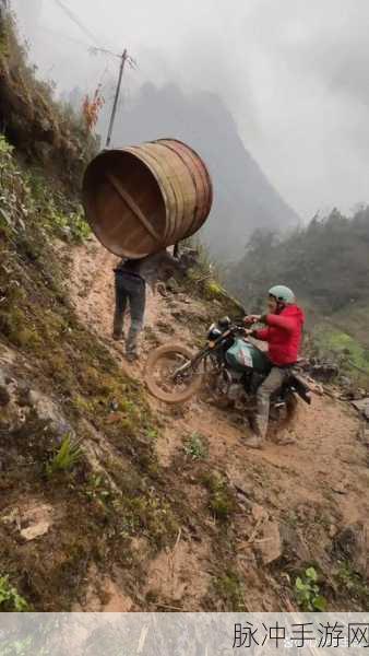 边境之旅,泥泞之路,哪些装扮能助你轻松前行?